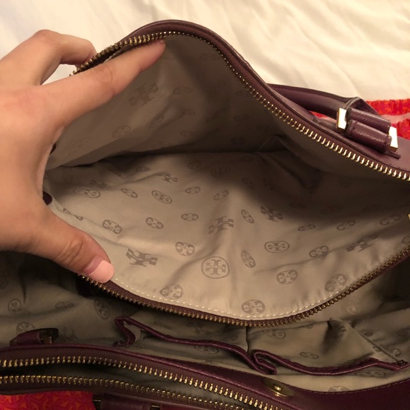 Tory Burch Robinson double zip tote - Picture 6 of 8